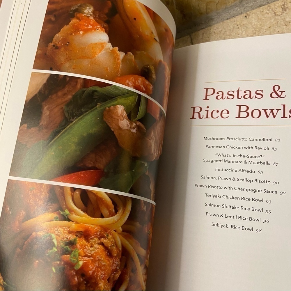 White Spot recipe book: classic Canadian restaurant with guest favourite recipes - Picture 10 of 12
